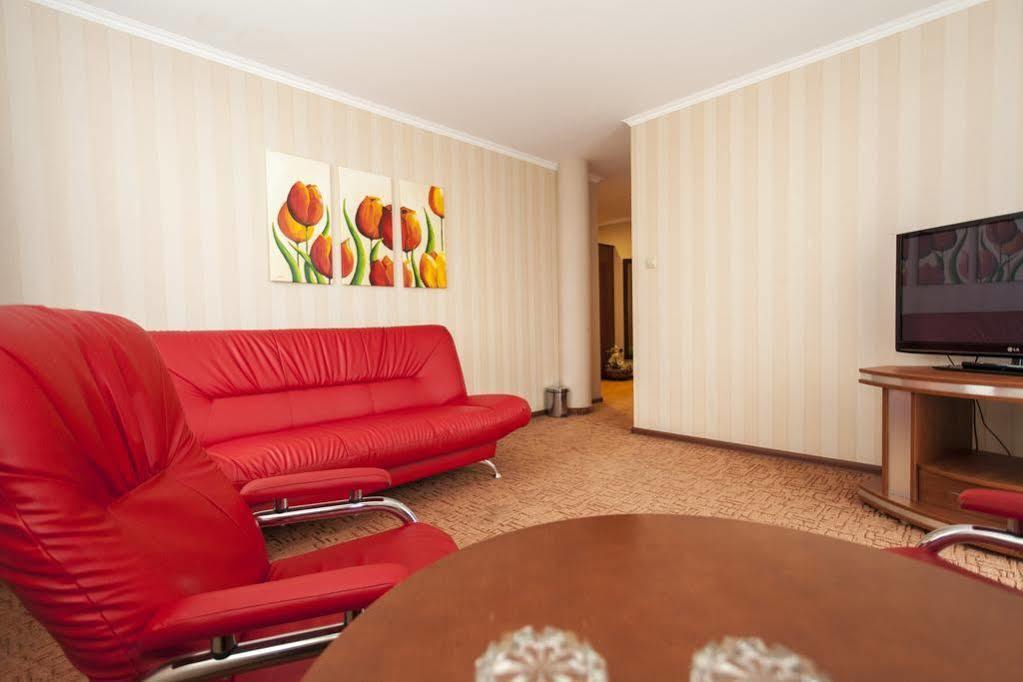 L'Ascada Hotel Srem Exterior photo